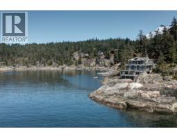 5297 Taylor Crescent, Halfmoon Bay, Ca
