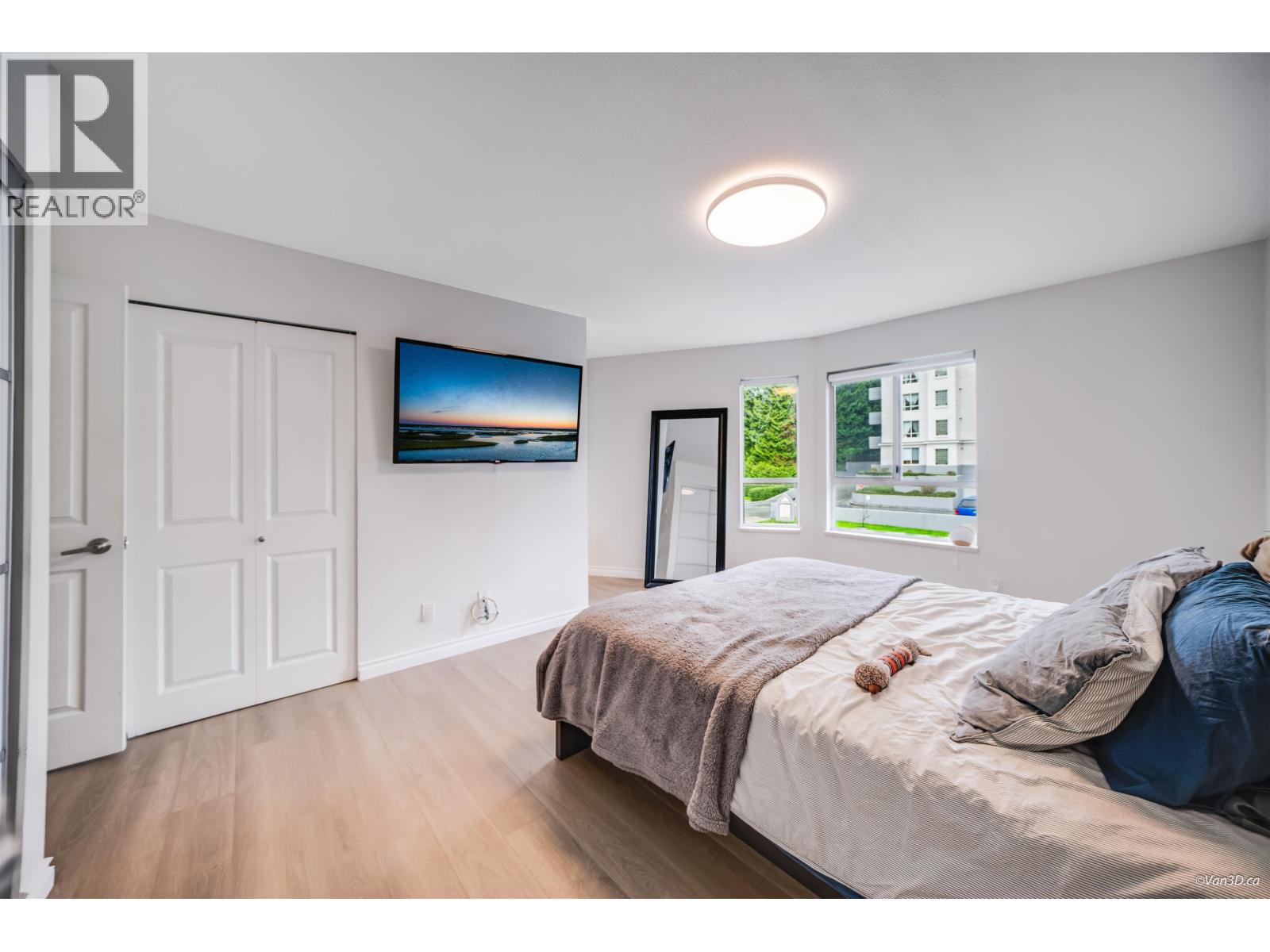 301 525 Austin Avenue, Coquitlam, British Columbia  V3K 3M6 - Photo 18 - R3035627