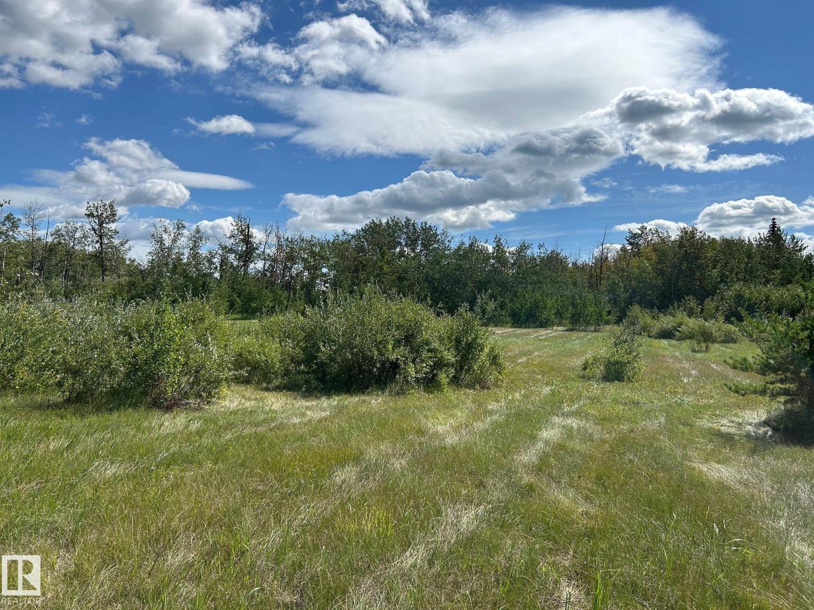 208 Oak ST, Rural Sturgeon County, Alberta