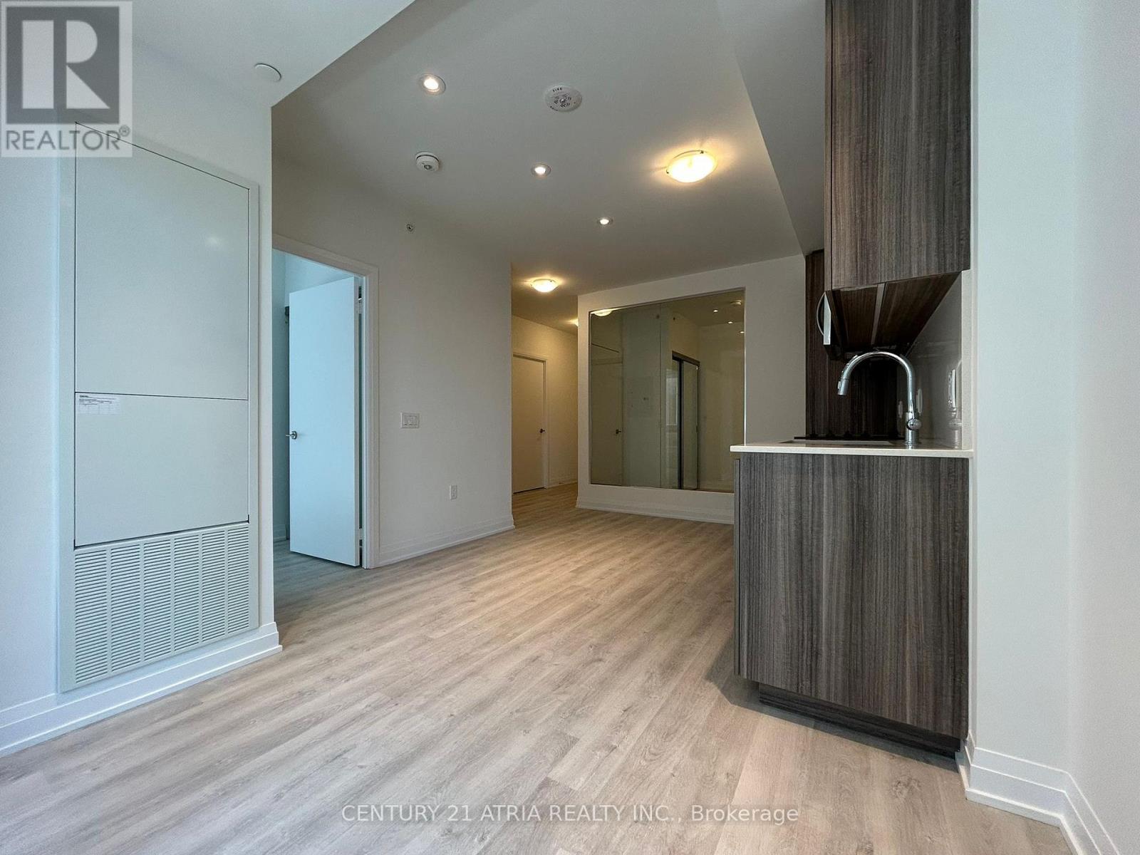 724 - 15 Richardson Street, Toronto, Ontario  M5A 0Y5 - Photo 6 - C12337245