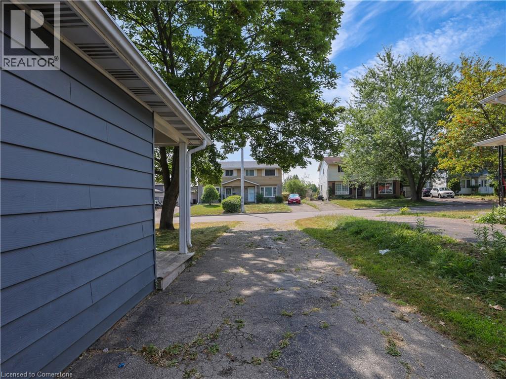 Property at 169 PINEDALE Drive image 5