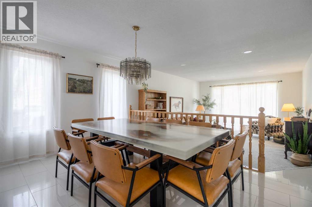 3710 Oak Drive S, Lethbridge, Alberta  T1K 4H4 - Photo 6 - A2239717
