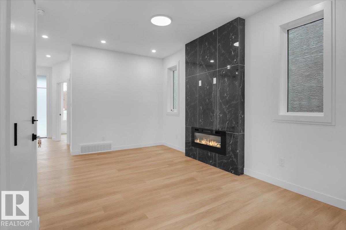 Property at 11126 132 ST NW image 3