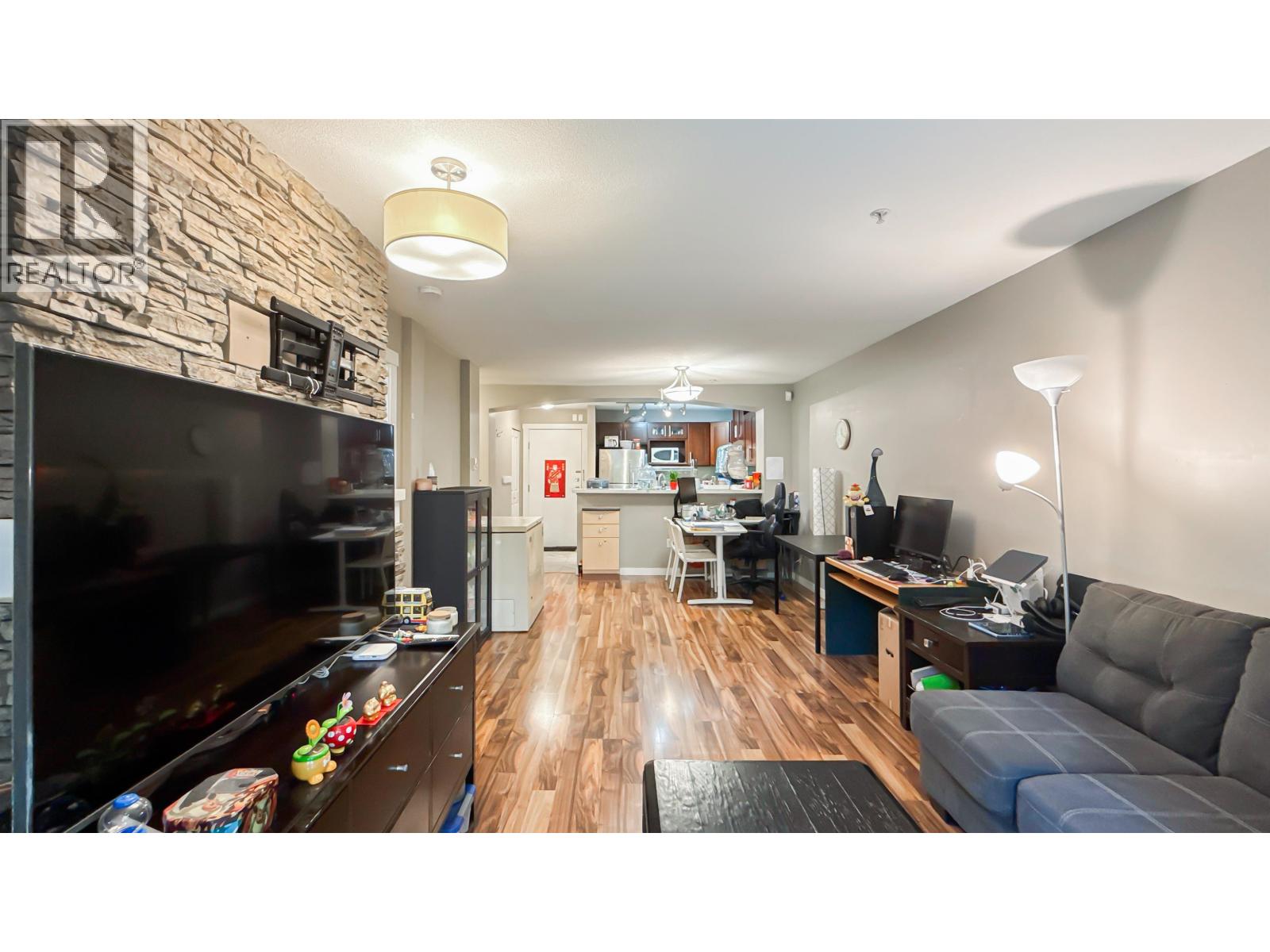 206 9098 Halston Court, Burnaby, British Columbia  V3N 0A6 - Photo 7 - R3035716