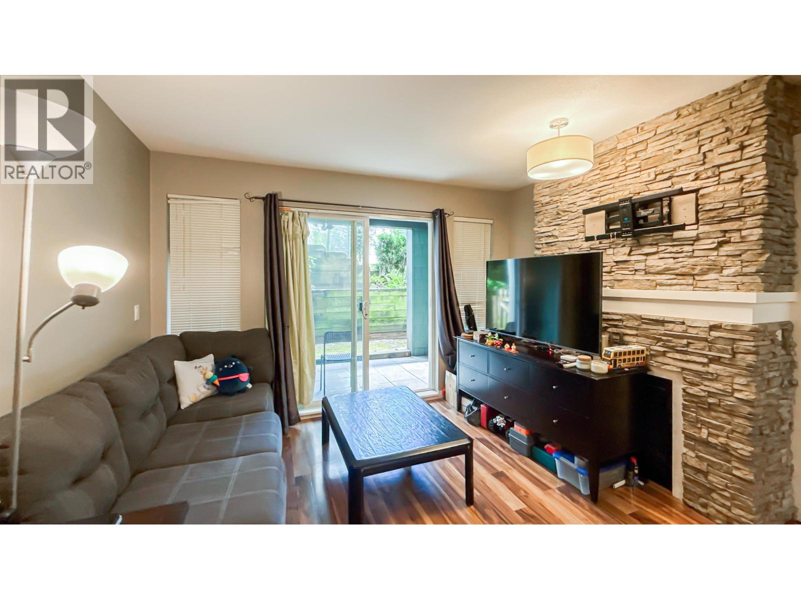 206 9098 Halston Court, Burnaby, British Columbia  V3N 0A6 - Photo 5 - R3035716