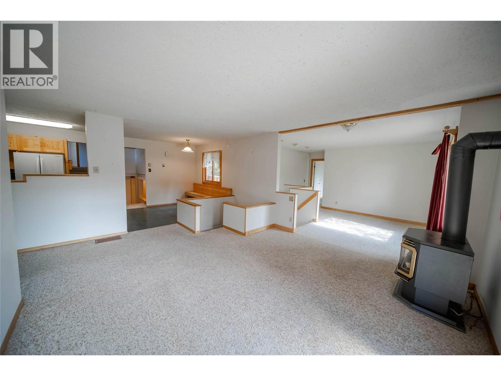 7825 Jaffray Baynes Lake Road Road, Jaffray, British Columbia  V0B 1T4 - Photo 8 - 10359085