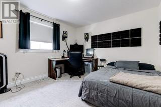 12 Mitten Court, Hamilton, Ontario  L8W 0B3 - Photo 18 - X12338373