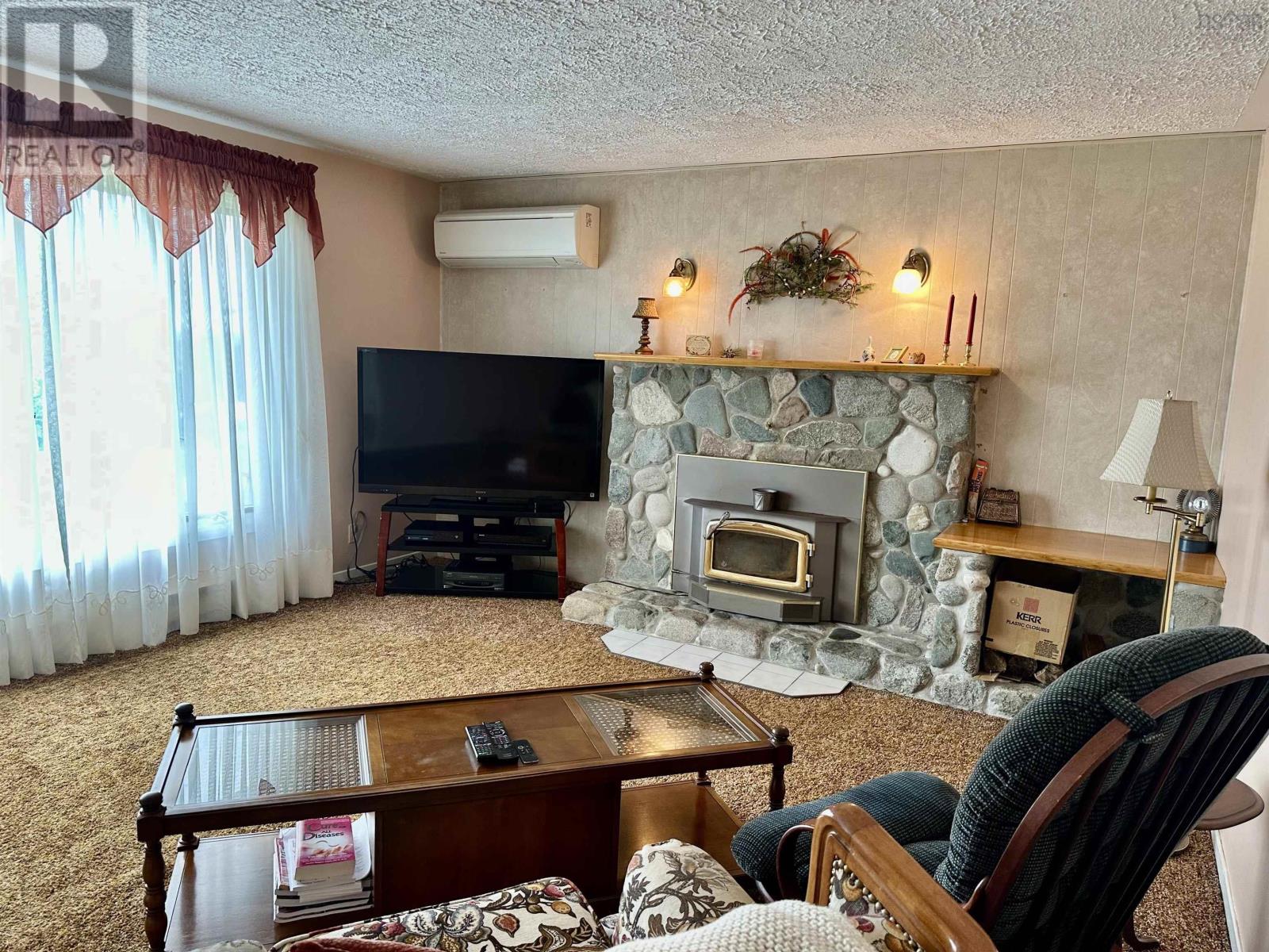51 Rendell Drive, Little Bras D'or, Nova Scotia  B1Y 2Y7 - Photo 11 - 202517463