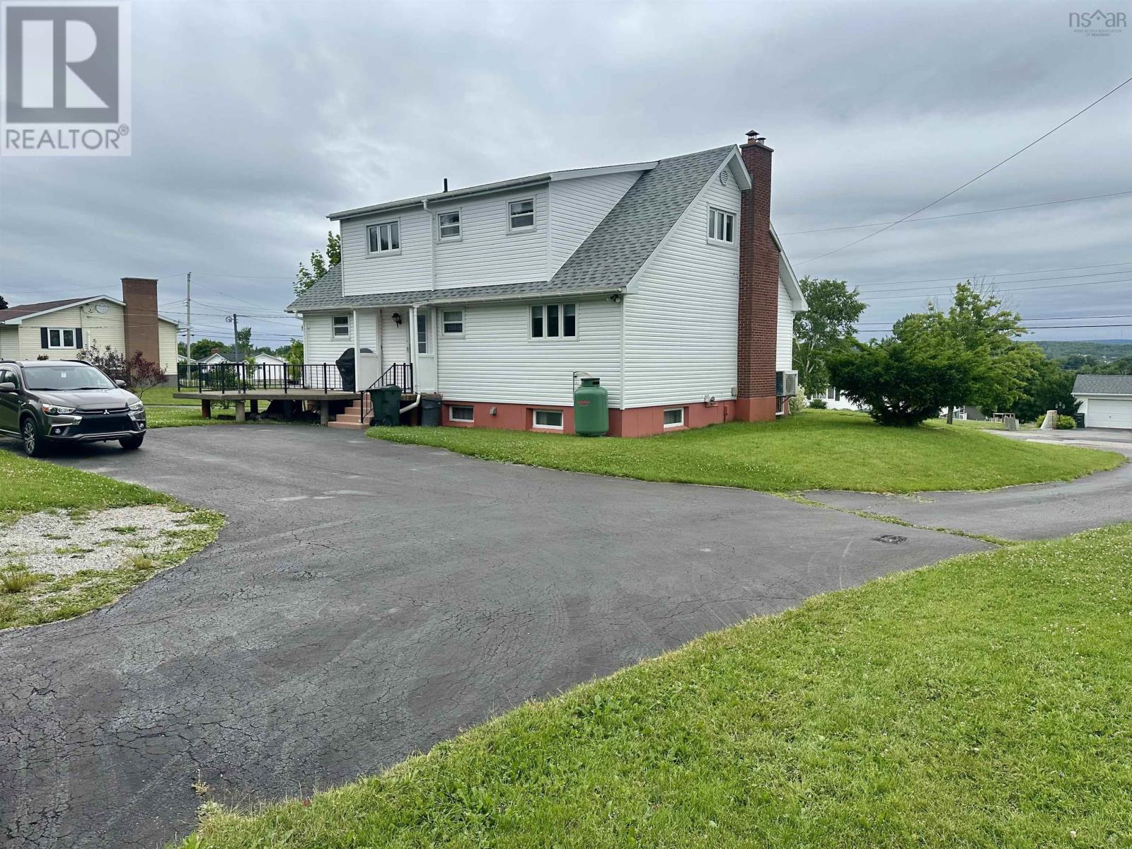51 Rendell Drive, Little Bras D'or, Nova Scotia  B1Y 2Y7 - Photo 2 - 202517463