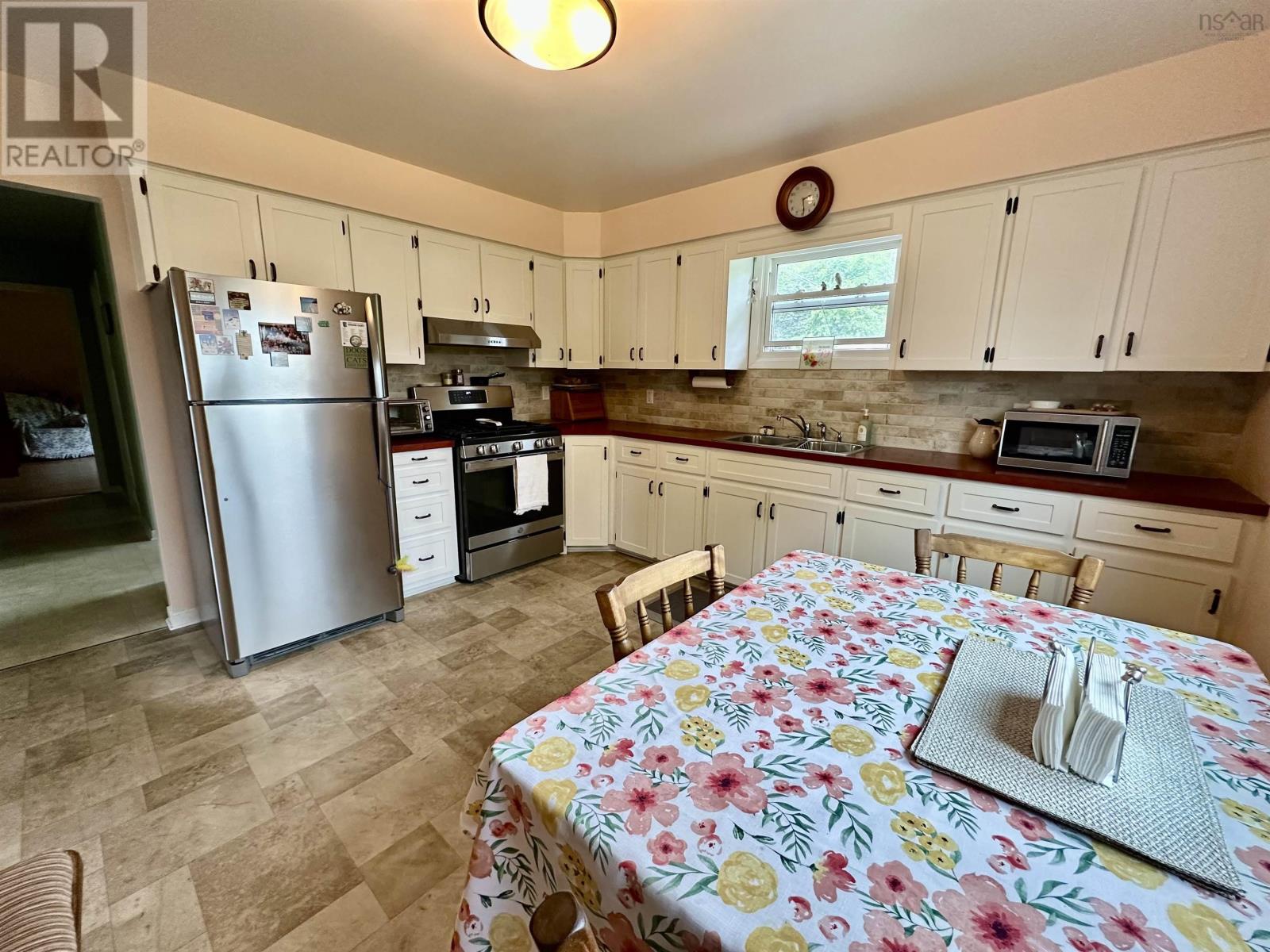 51 Rendell Drive, Little Bras D'or, Nova Scotia  B1Y 2Y7 - Photo 5 - 202517463