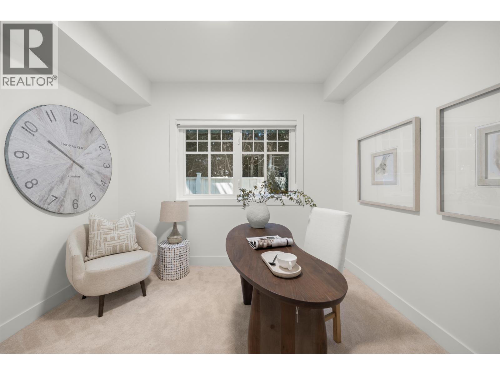 Property at 5 4829 48 AVENUE image 3