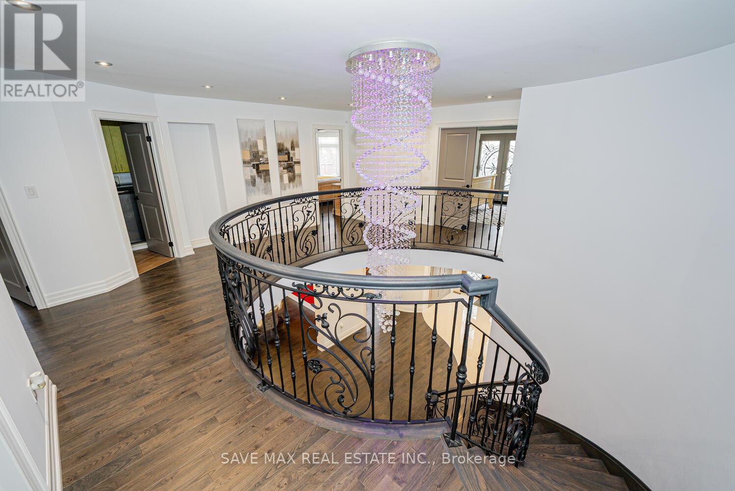 23 Hillcrest Avenue, Brampton, Ontario  L6W 1Y7 - Photo 18 - W12338403