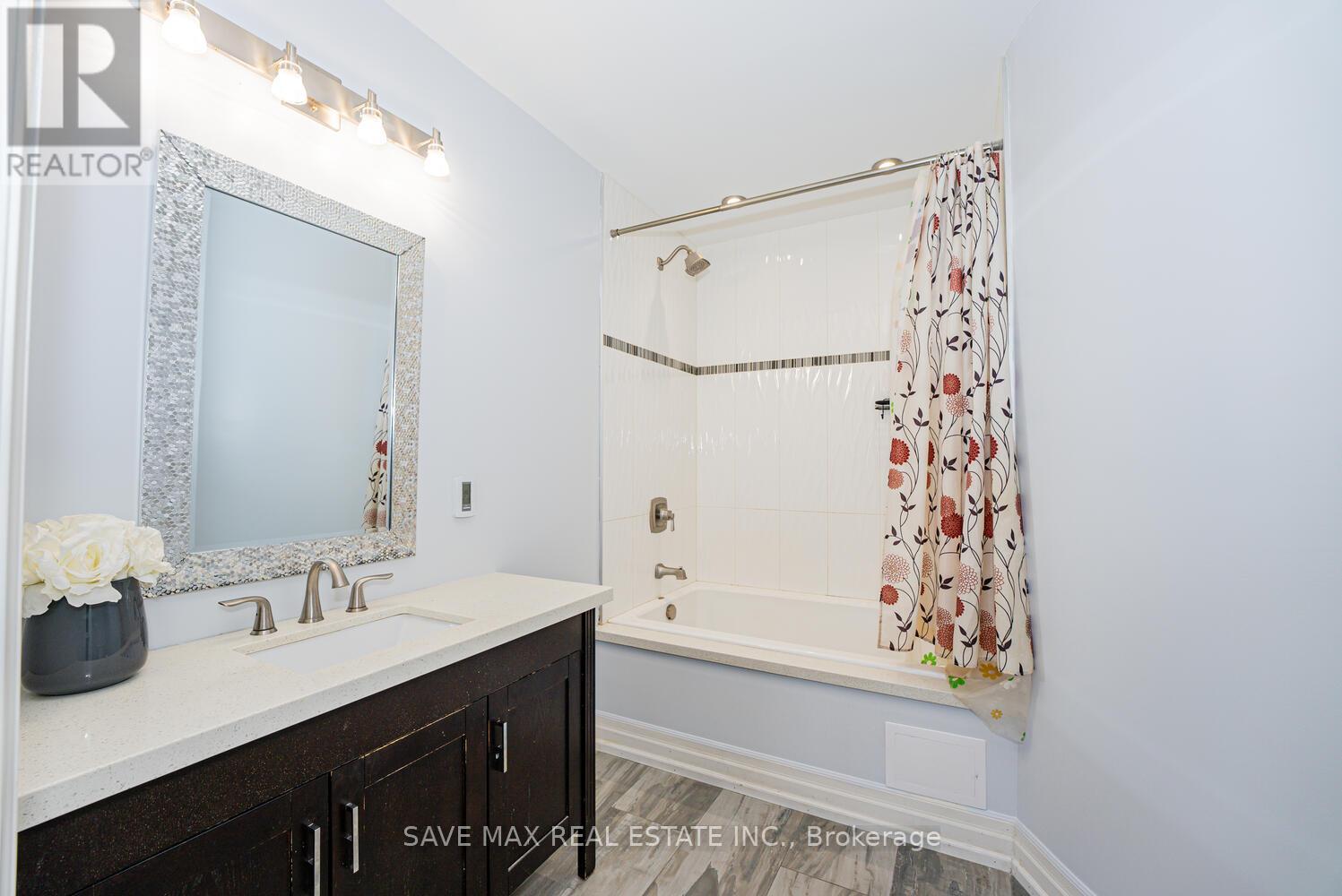 23 Hillcrest Avenue, Brampton, Ontario  L6W 1Y7 - Photo 25 - W12338403