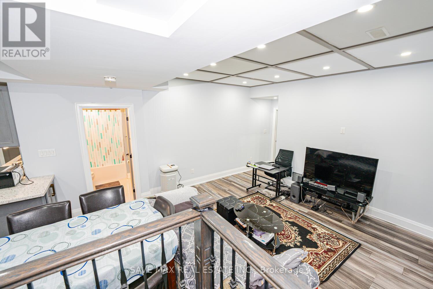 23 Hillcrest Avenue, Brampton, Ontario  L6W 1Y7 - Photo 41 - W12338403