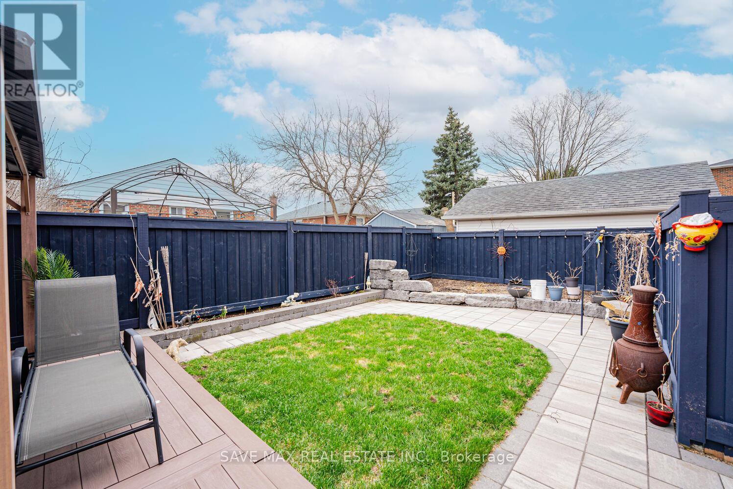 23 Hillcrest Avenue, Brampton, Ontario  L6W 1Y7 - Photo 45 - W12338403