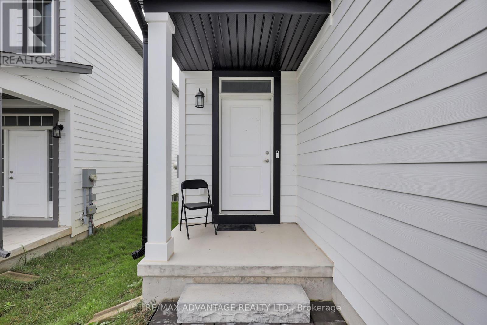 3038 Heardcreek Trail, London North, Ontario  N6G 2S7 - Photo 5 - X12338419