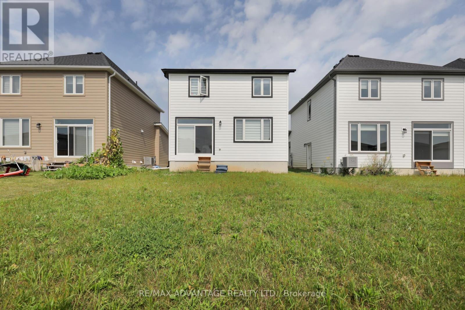 3038 Heardcreek Trail, London North, Ontario  N6G 2S7 - Photo 8 - X12338419