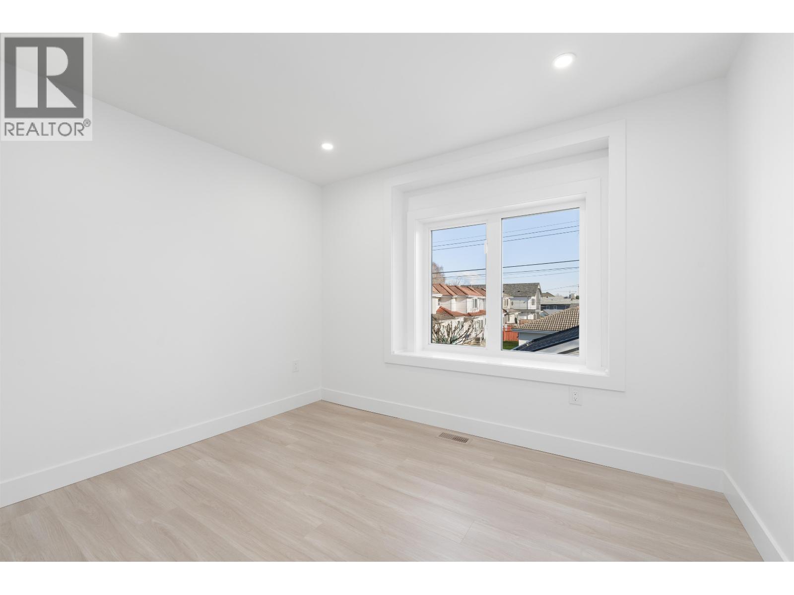 4014 Rupert Street, Vancouver, British Columbia  V5R 2H3 - Photo 9 - R3036096