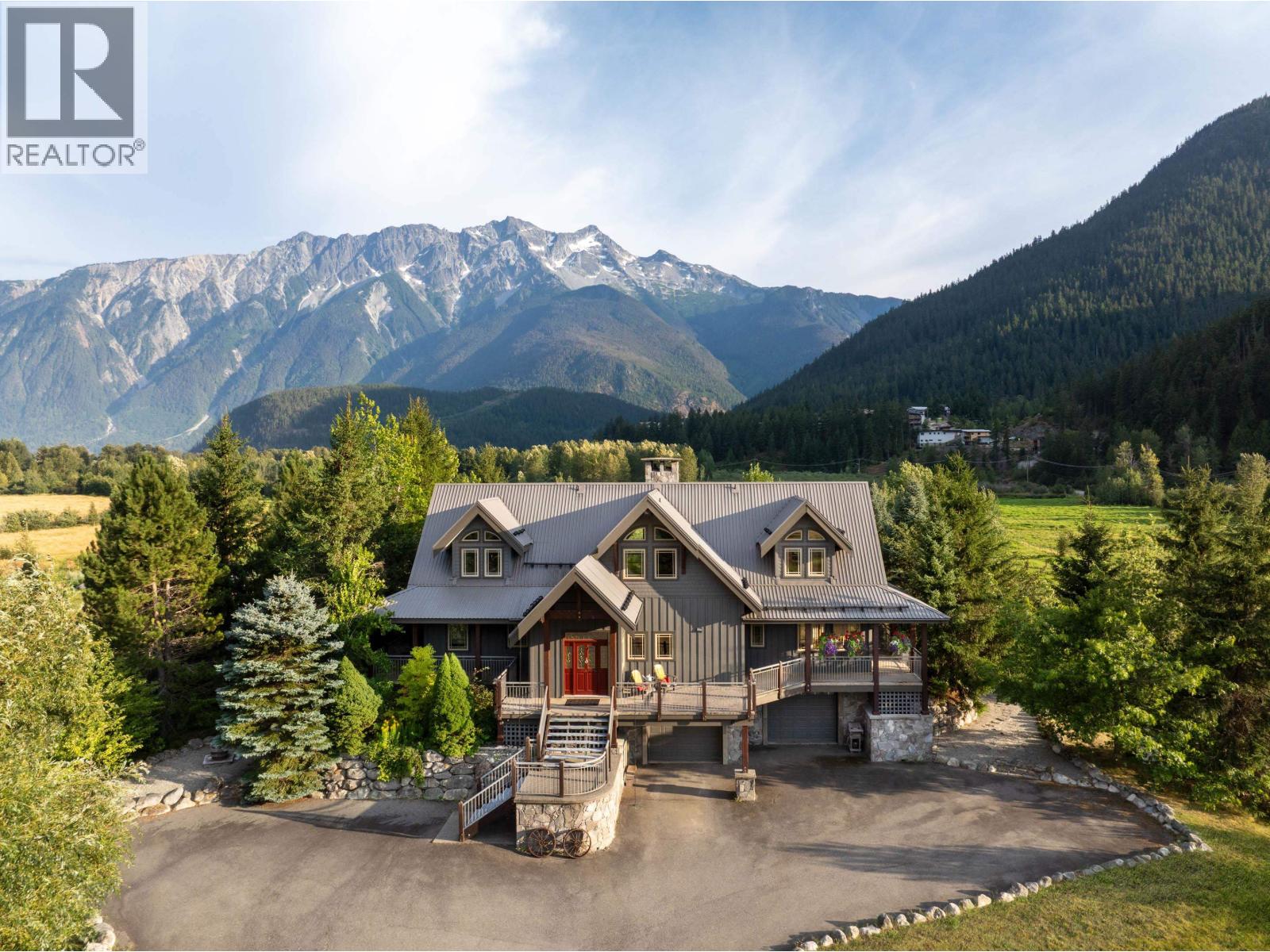 1360 COLLINS ROAD, Pemberton, British Columbia