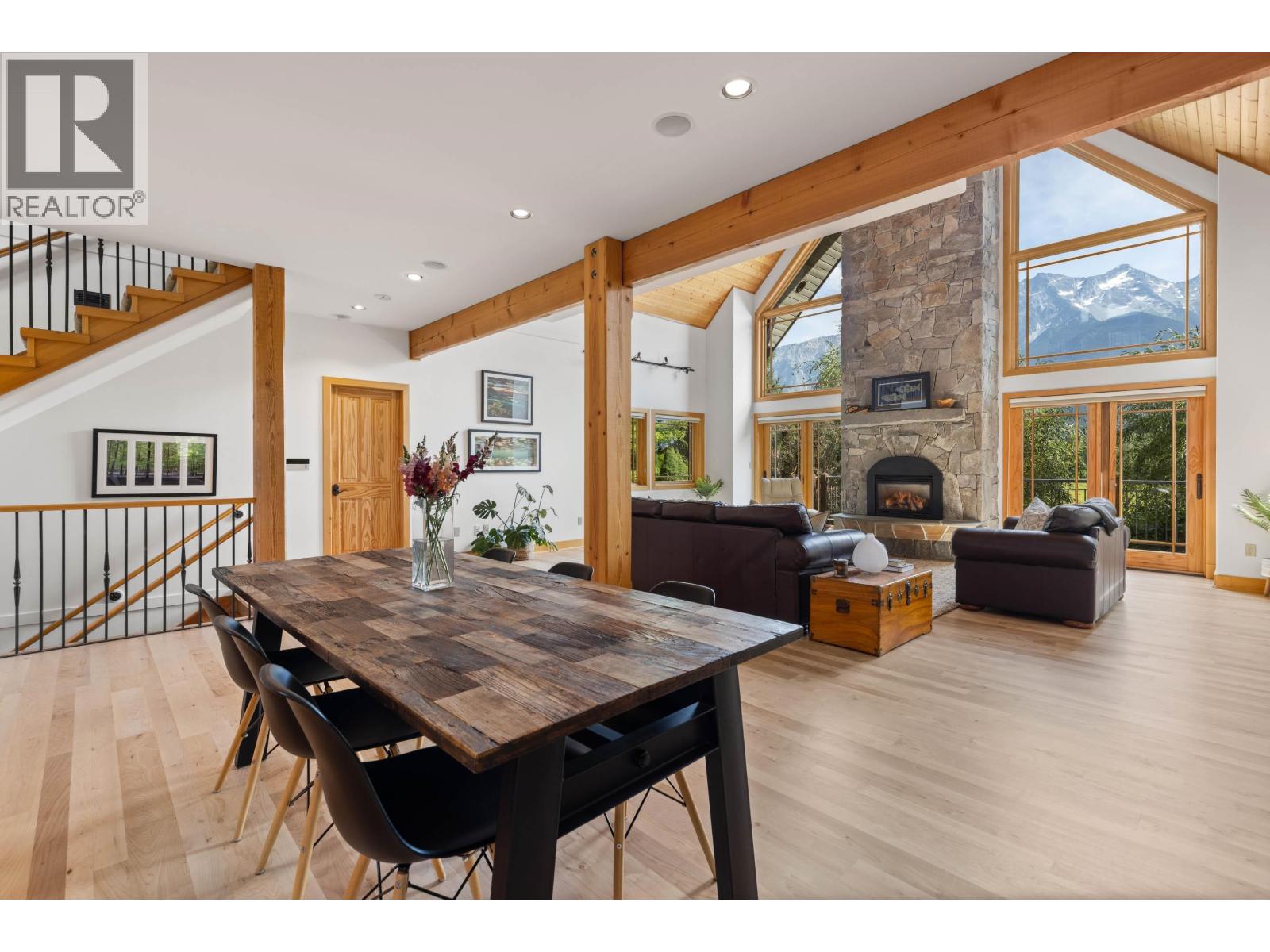 1360 Collins Road, Pemberton, British Columbia  V0N 2L0 - Photo 10 - R3036008