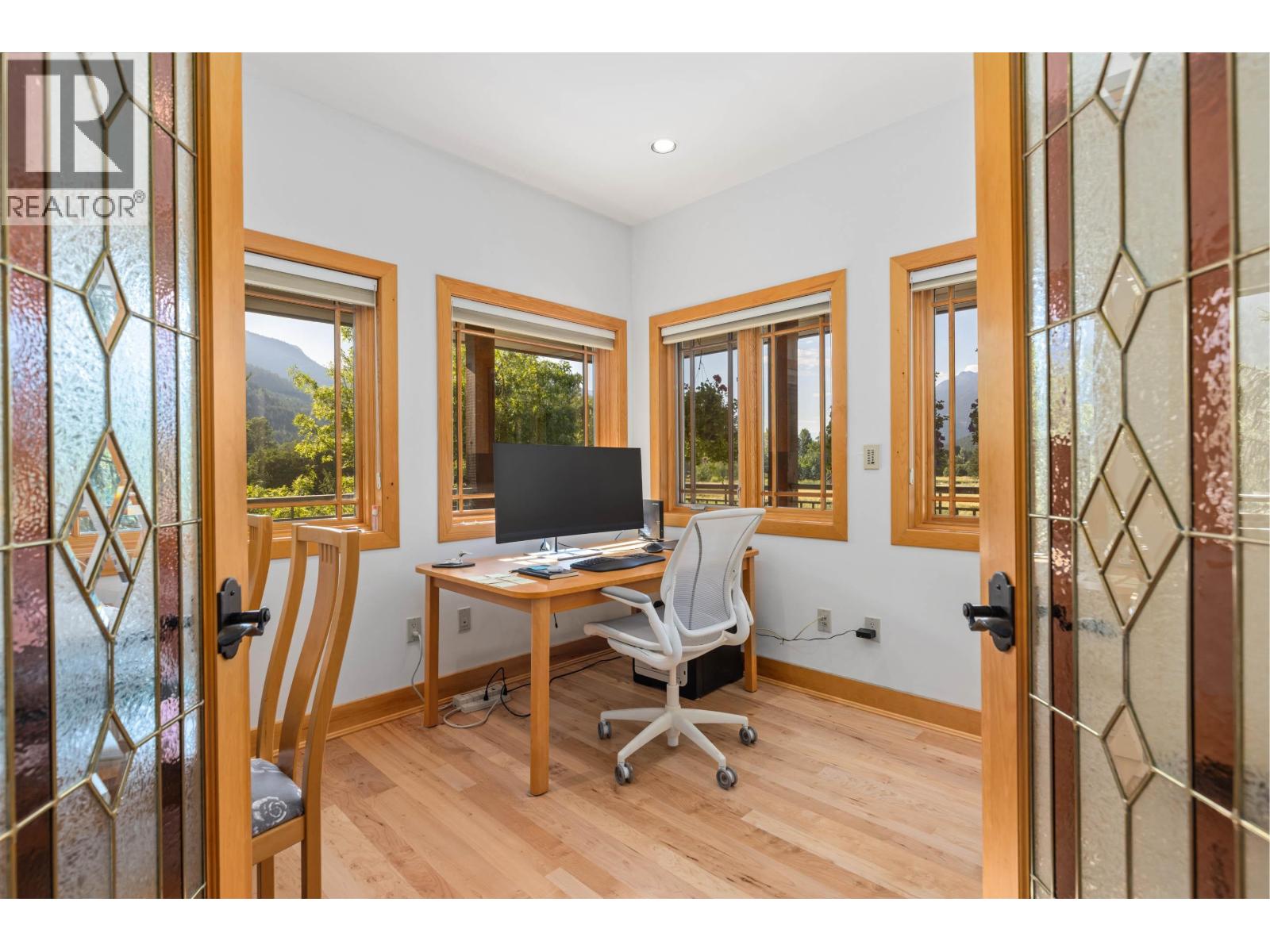 1360 Collins Road, Pemberton, British Columbia  V0N 2L0 - Photo 26 - R3036008