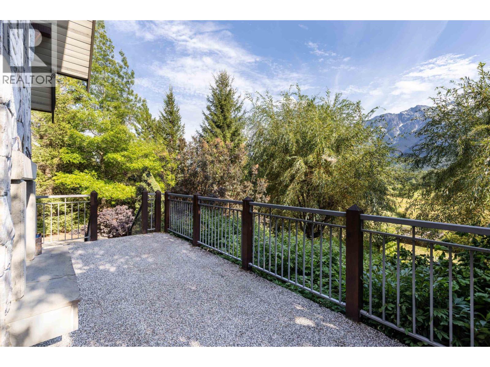 1360 Collins Road, Pemberton, British Columbia  V0N 2L0 - Photo 30 - R3036008