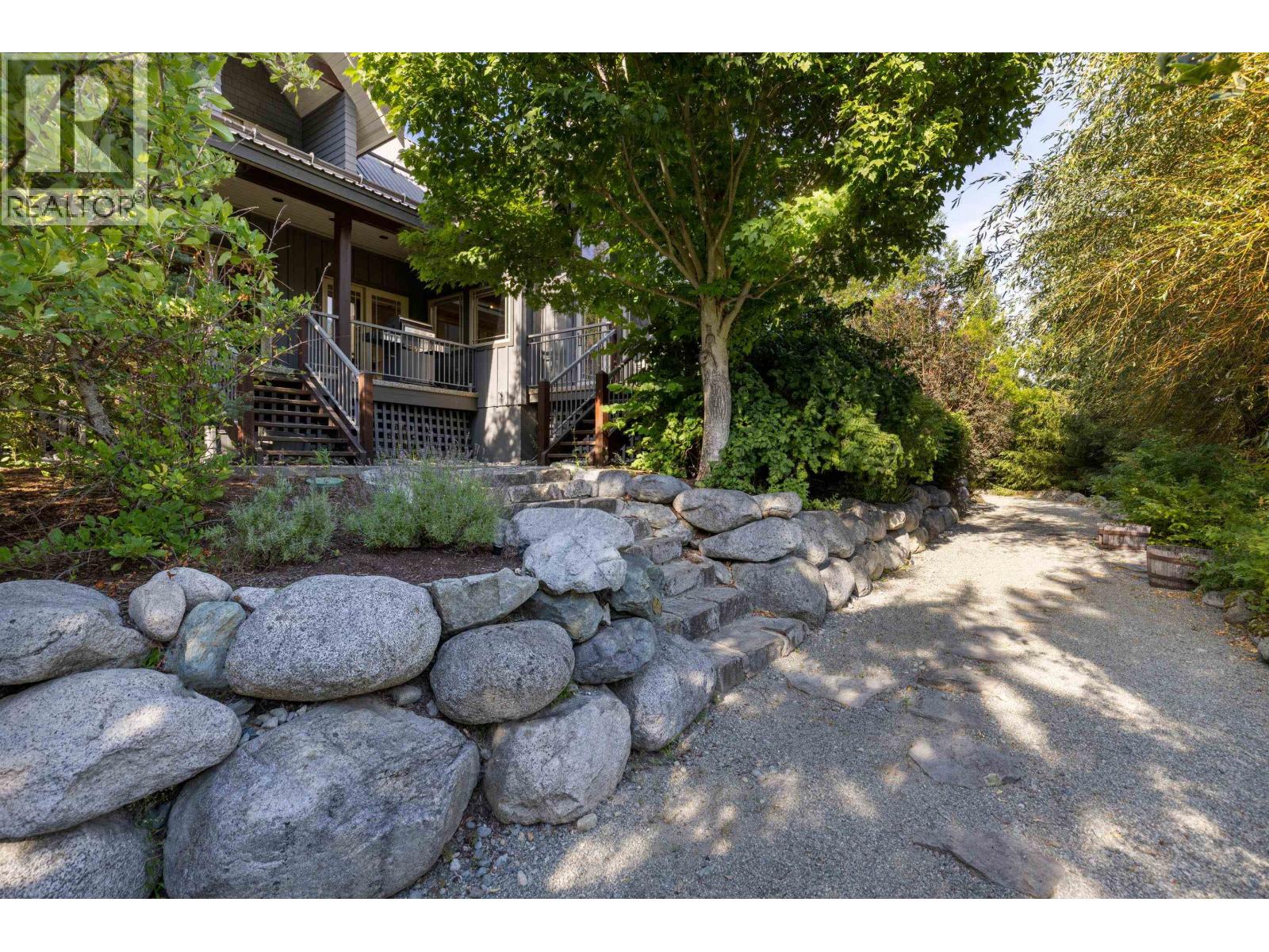 1360 Collins Road, Pemberton, British Columbia  V0N 2L0 - Photo 33 - R3036008