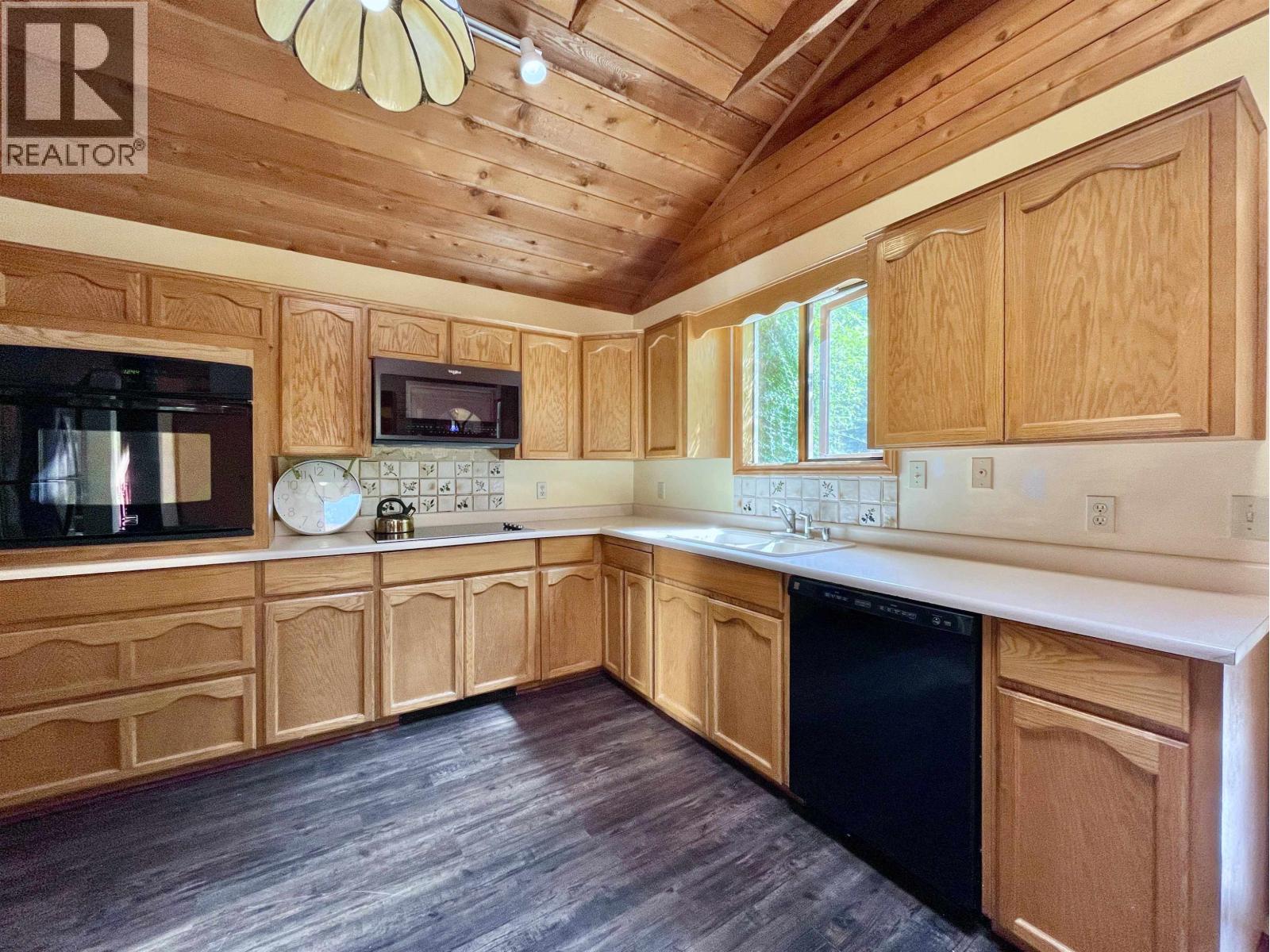 Property at 219 SEVENTH STREET image 4