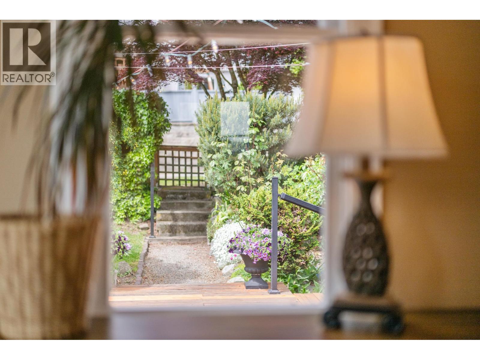 1509 Sixth Avenue, New Westminster, British Columbia  V3M 2C5 - Photo 11 - R3036085