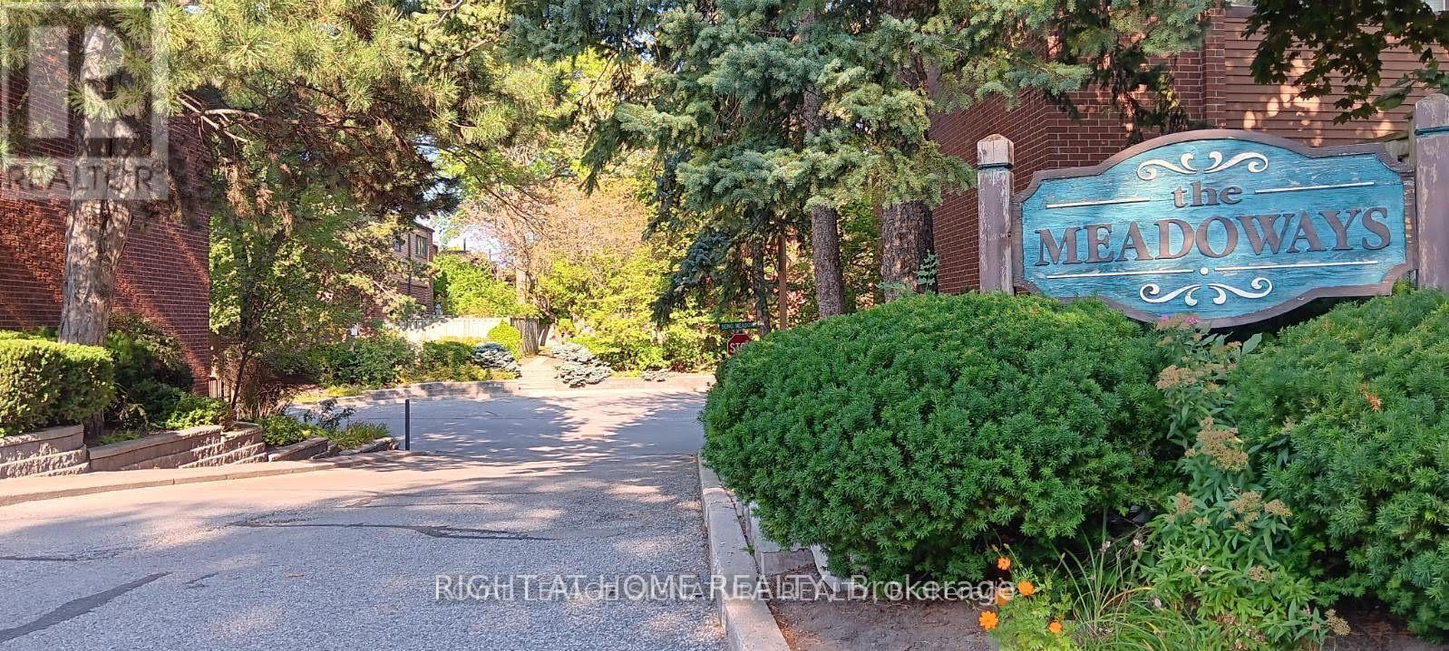 Property at 92 - 82 SONG MEADOWAY image 3