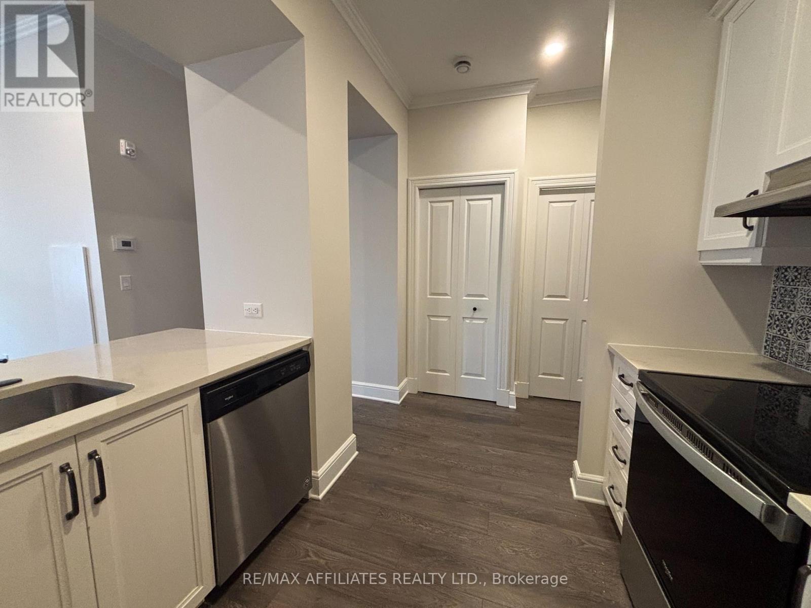 105 - 20 Beckwith Street N, Smiths Falls, Ontario  K7A 2C3 - Photo 6 - X12338483