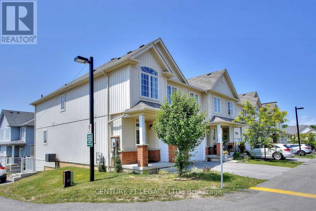 88 - 21 Diana Avenue, Brantford, Ontario  N3T 0G7 - Photo 2 - X12338440