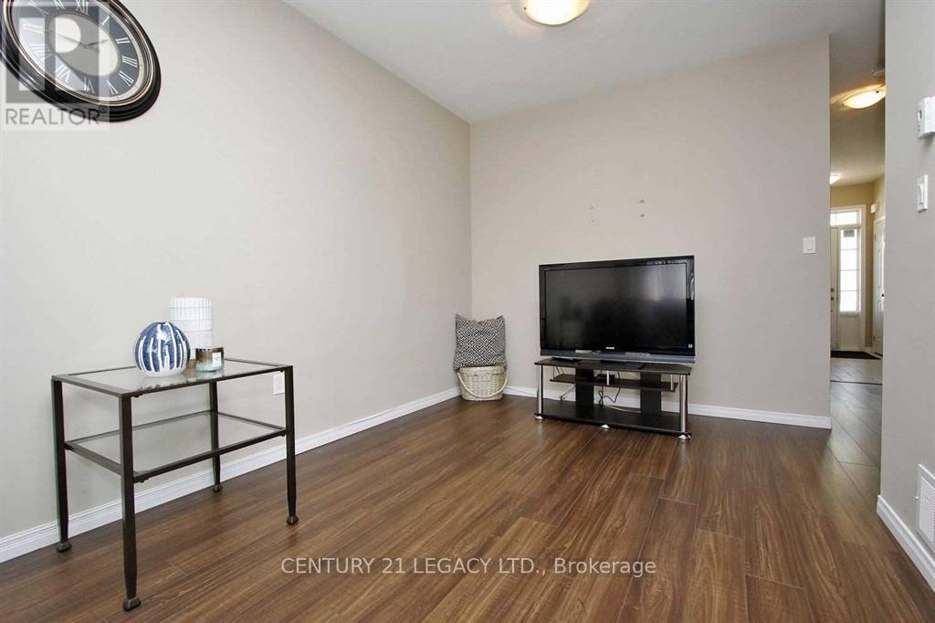 88 - 21 Diana Avenue, Brantford, Ontario  N3T 0G7 - Photo 7 - X12338440