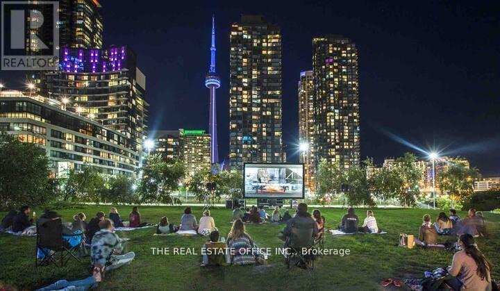 4001 - 21 Iceboat Terrace, Toronto, Ontario  M5V 4A9 - Photo 15 - C12338455