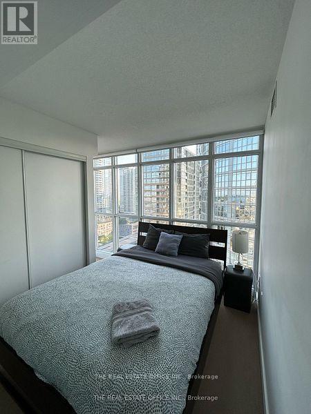 2009 - 15 Iceboat Terrace, Toronto, Ontario  M5V 4A5 - Photo 13 - C12338457