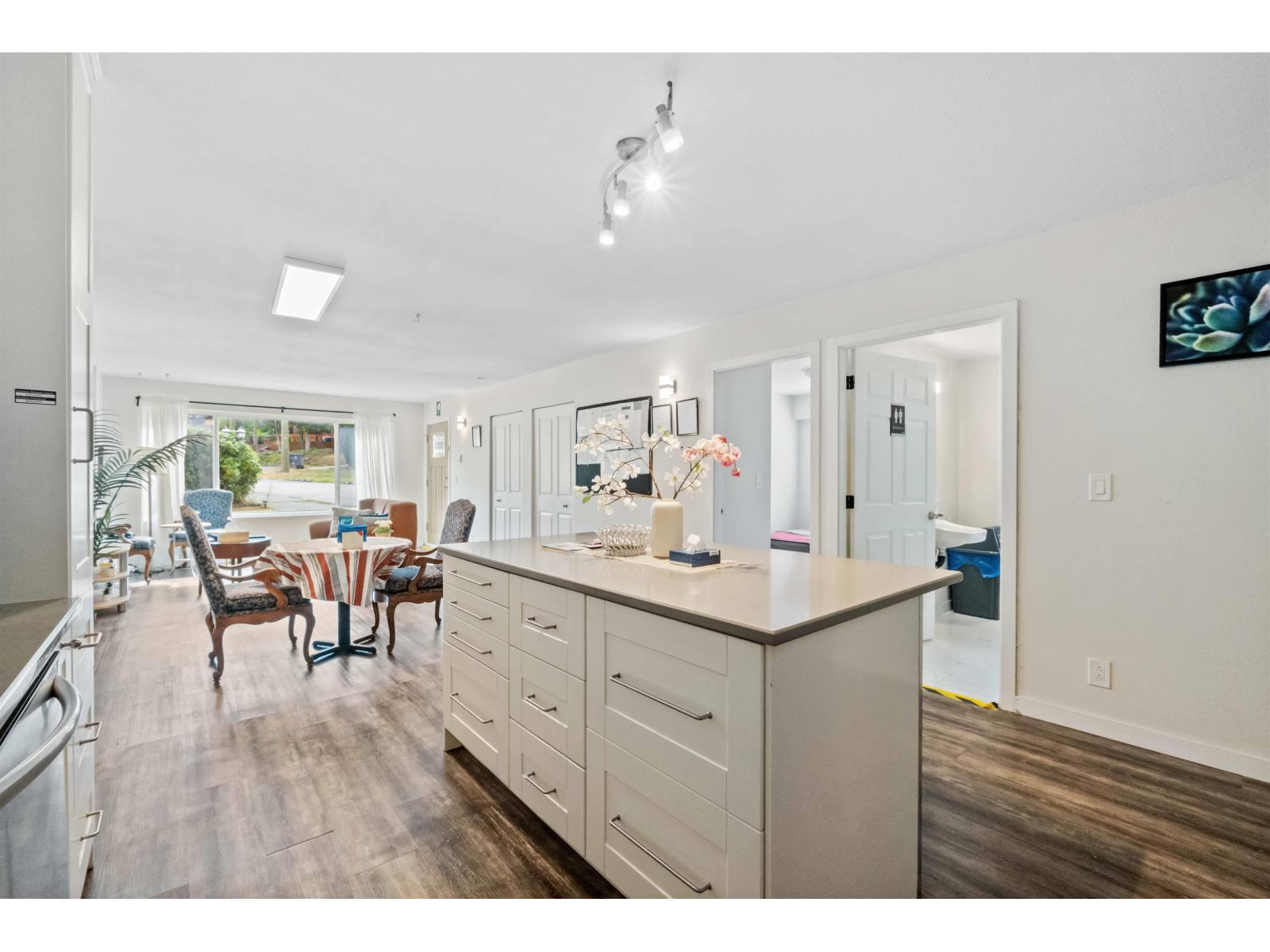 12257 101 Avenue, Surrey, British Columbia  V3V 2Z4 - Photo 4 - R3036120