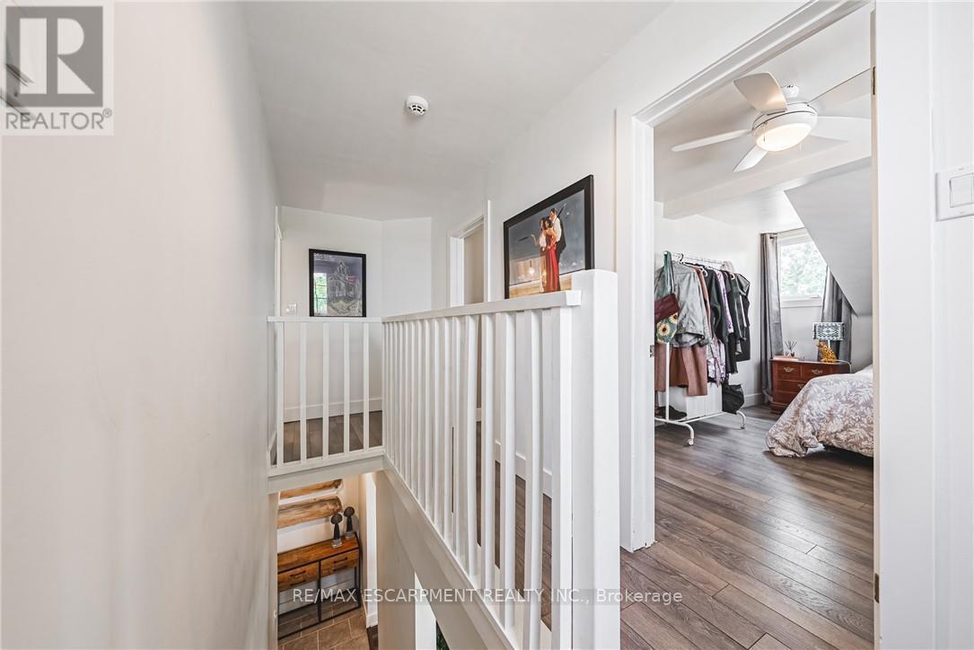 5 Dexter Avenue, Hamilton, Ontario  L8H 7C7 - Photo 35 - X12338452