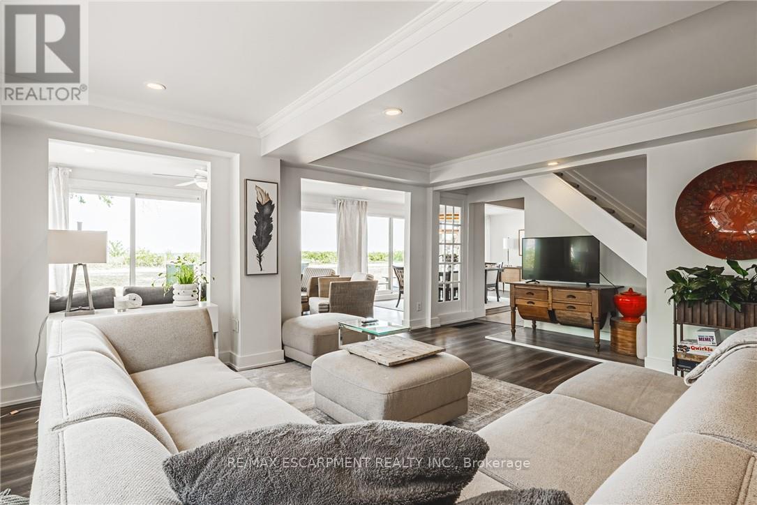 5 Dexter Avenue, Hamilton, Ontario  L8H 7C7 - Photo 6 - X12338452