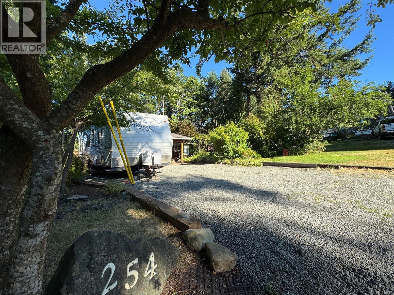 254 Fawn Rd, Campbell River, British Columbia  V9W 5L7 - Photo 1 - 1010867