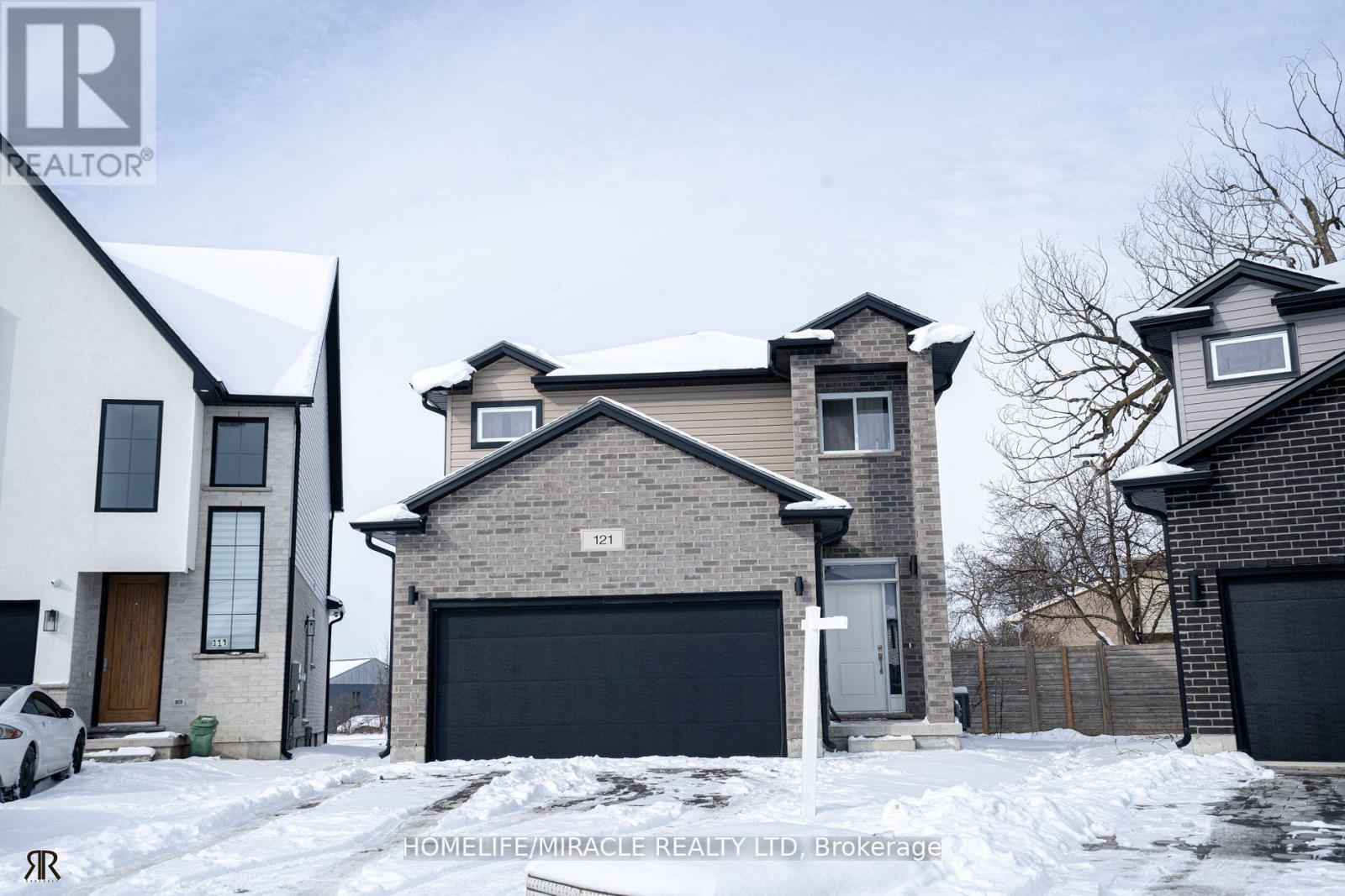121 Marconi Court, London East, Ontario  N5V 0C9 - Photo 1 - X12338494