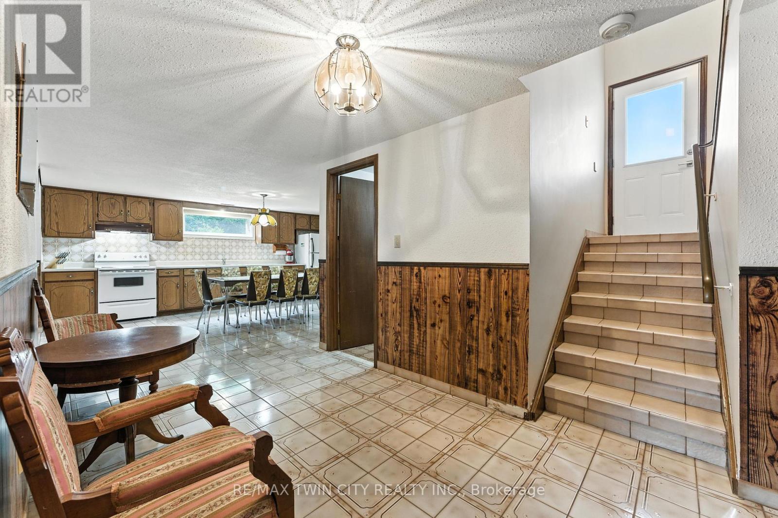 77 Glenwood Drive, Brantford, Ontario  N3S 7N1 - Photo 26 - X12338502