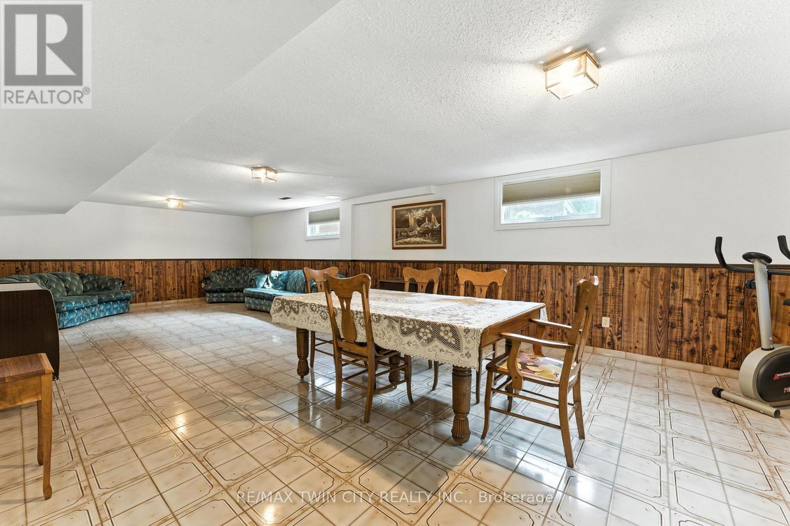 77 Glenwood Drive, Brantford, Ontario  N3S 7N1 - Photo 31 - X12338502