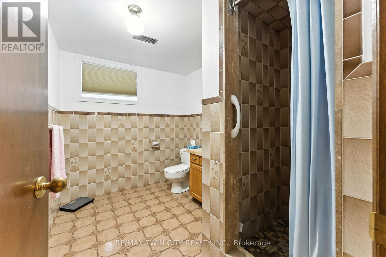 77 Glenwood Drive, Brantford, Ontario  N3S 7N1 - Photo 35 - X12338502