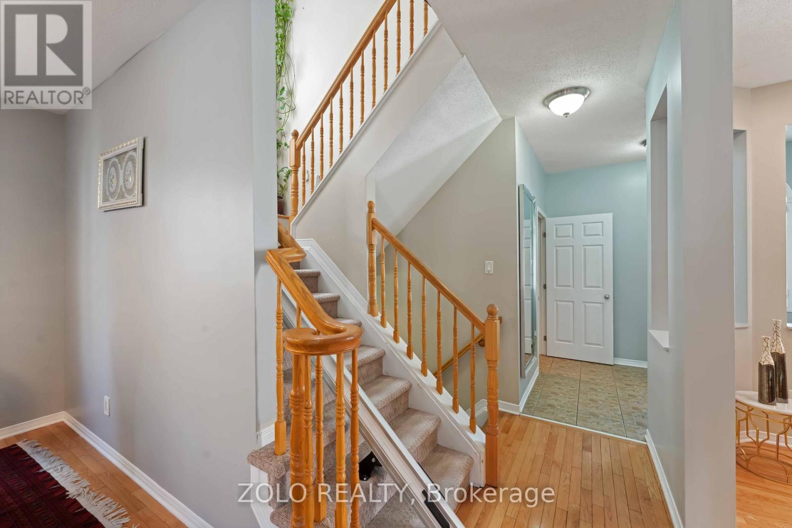 2421 Glandriel Crescent, Ottawa, Ontario  K4A 4T2 - Photo 5 - X12338512
