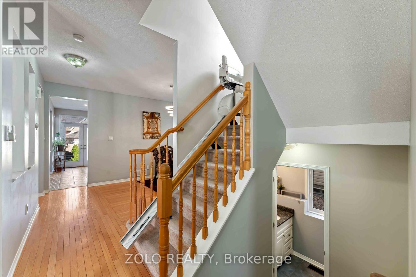 2421 Glandriel Crescent, Ottawa, Ontario  K4A 4T2 - Photo 6 - X12338512