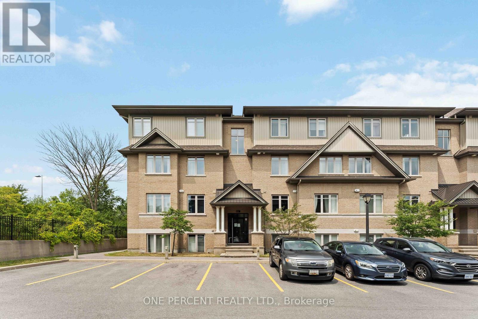 F - 66 TIPPERARY PRIVATE, Ottawa, Ontario