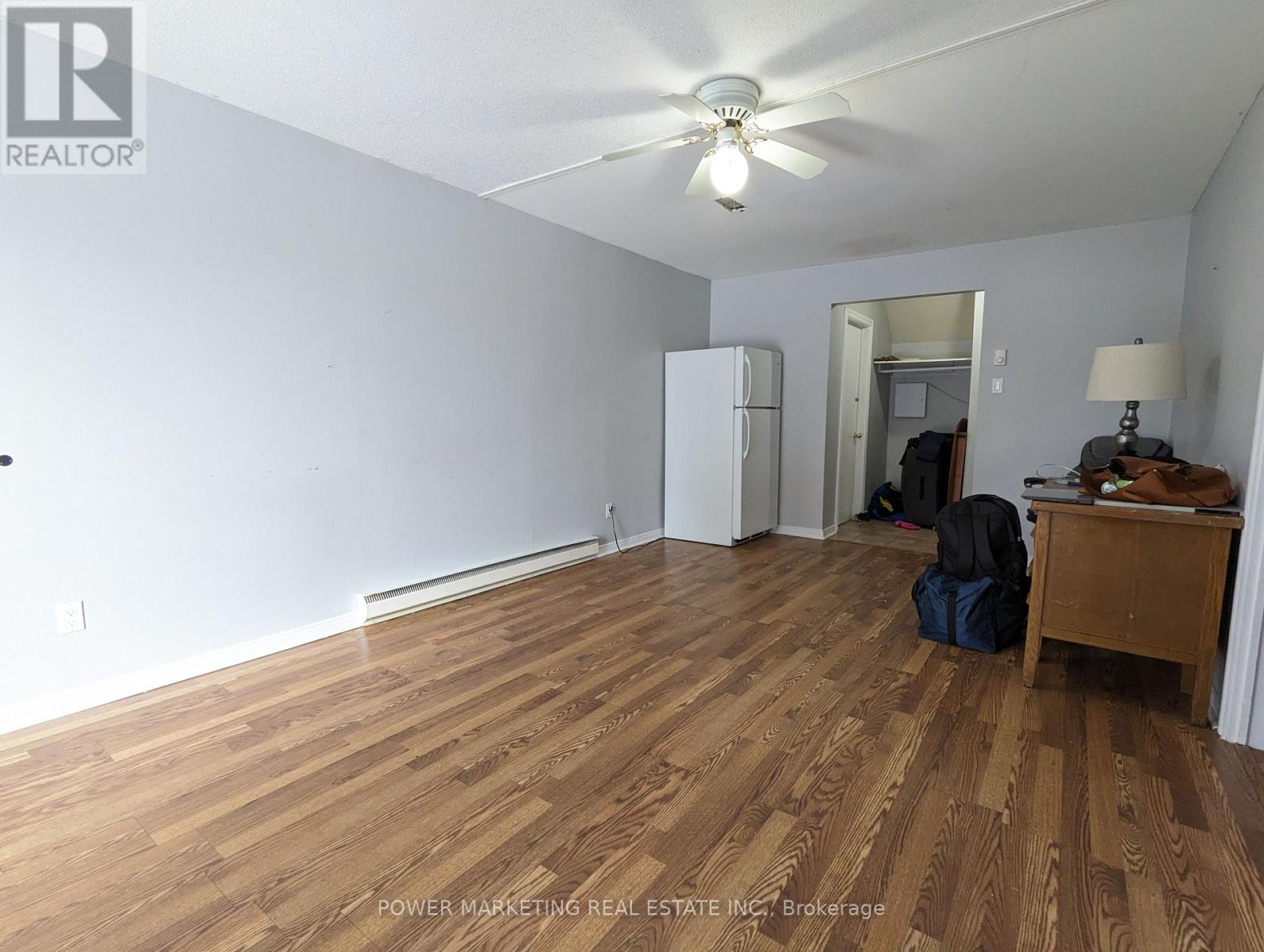 B - 81 Craig Henry Drive, Ottawa, Ontario  K2G 3S8 - Photo 3 - X12338524