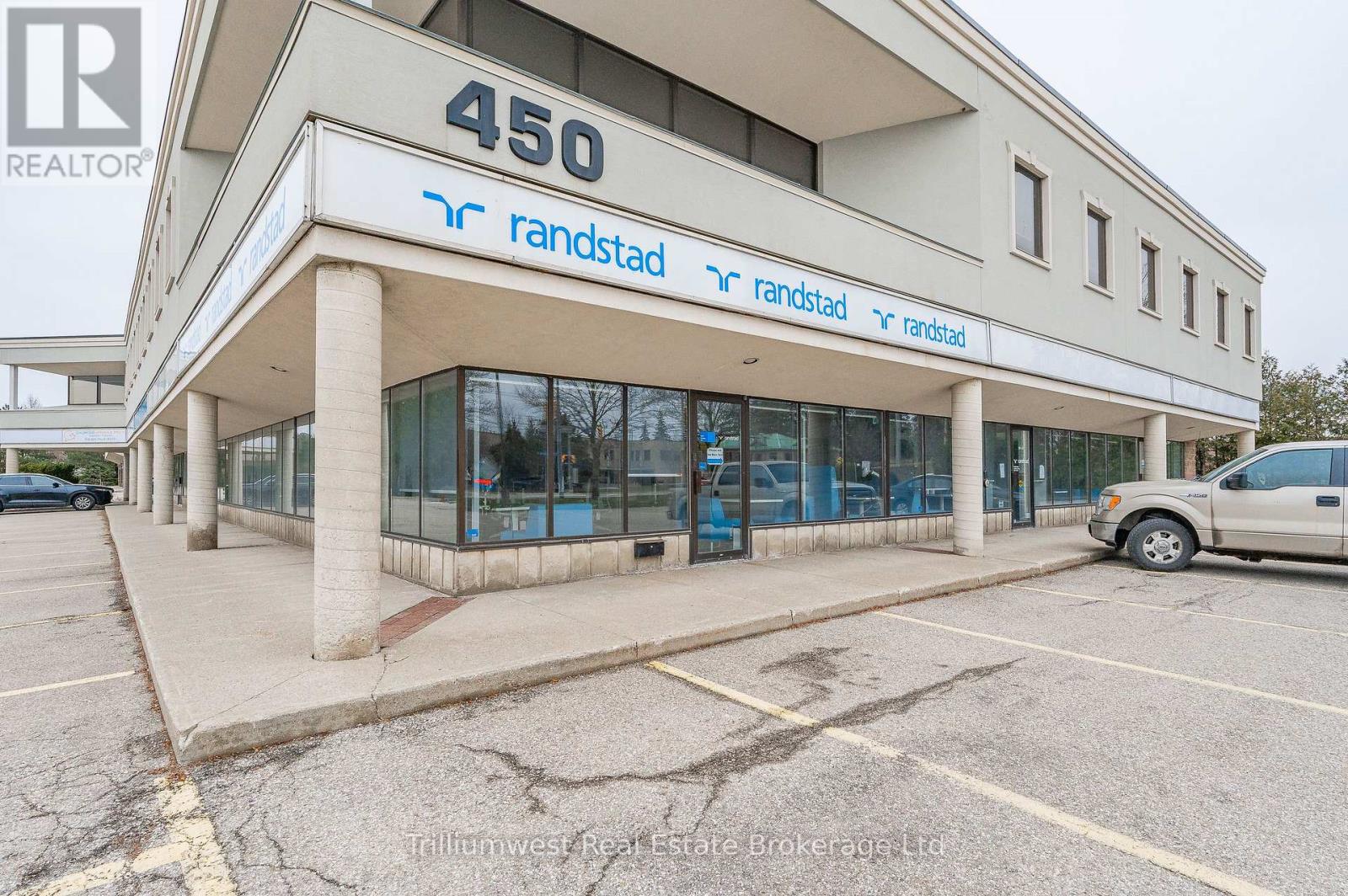 103 - 450 Speedvale Ave W Avenue, Guelph, Ontario  N1H 7Y6 - Photo 1 - X12338518