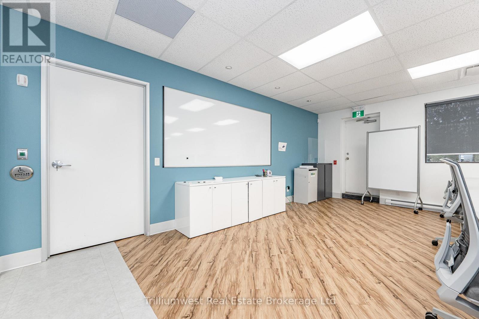 103 - 450 Speedvale Ave W Avenue, Guelph, Ontario  N1H 7Y6 - Photo 24 - X12338518