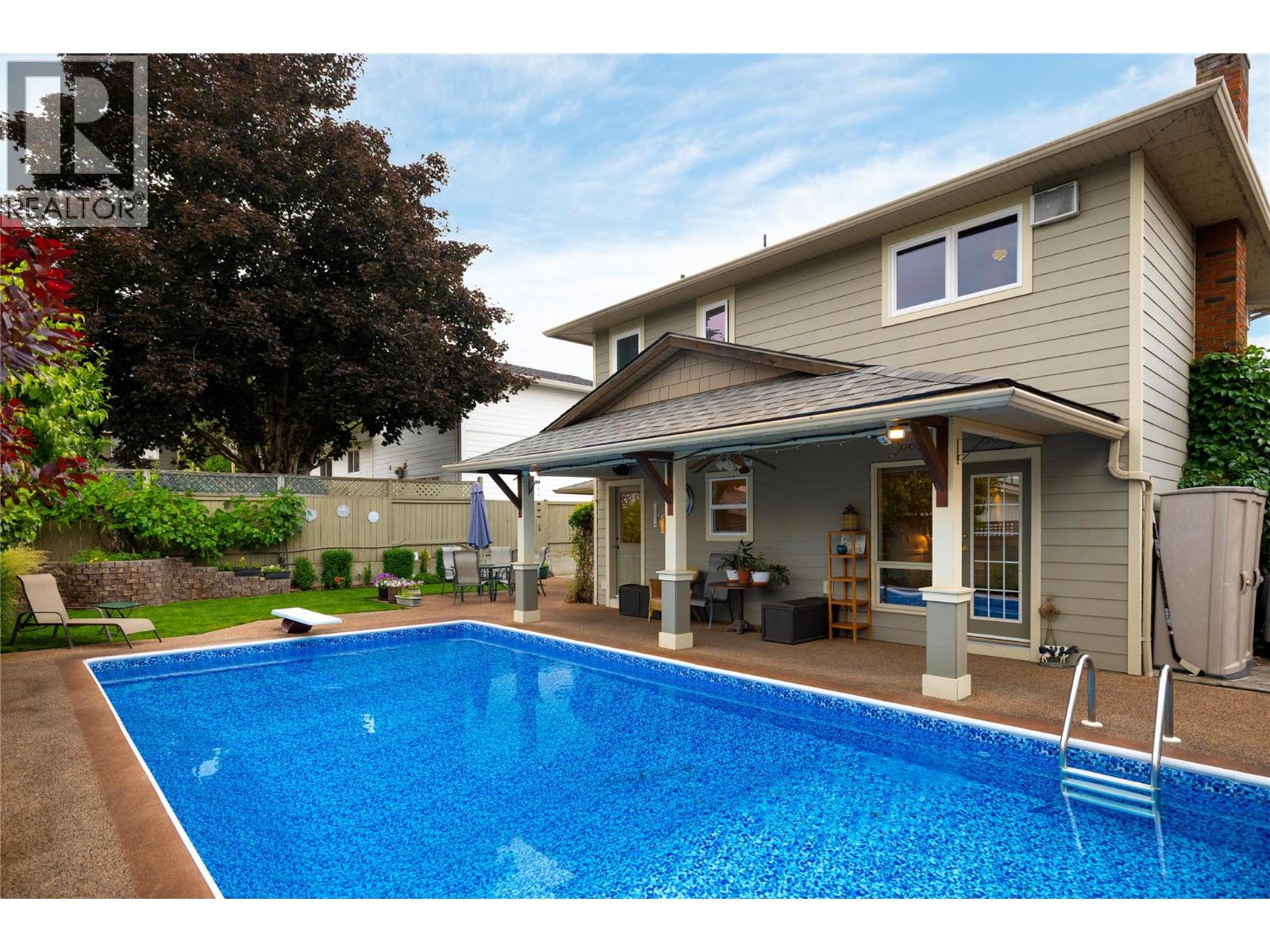 1203 41 Avenue, Vernon, British Columbia  V1T 8A6 - Photo 4 - 10353837